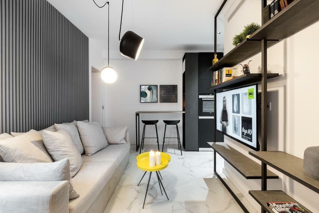 Downtown Boutique Apartments Athena Bagian luar foto